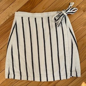Adjustable skirt